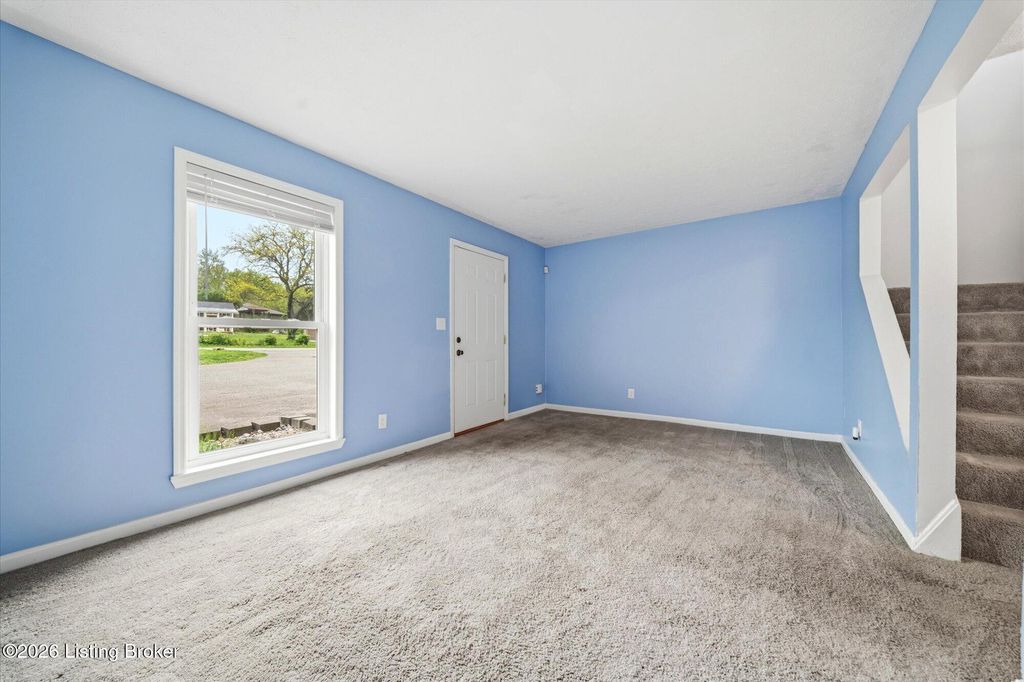 Photo of 9502 Cedar Lake Dr, Louisville, KY 40291 (MLS # 1713698)