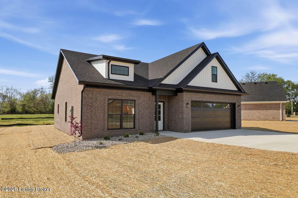 Photo of 105 Freeman Ave, Bardstown, KY 40004 (MLS # 1714153)