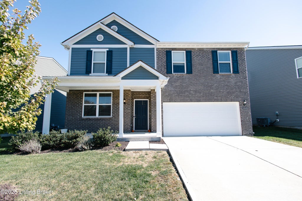 Photo of 12043 Wooden Trace Dr, Louisville, KY 40229 (MLS # 1732915)