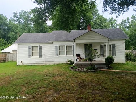 Photo of 5432 Bruce Ave, Louisville, KY 40214 (MLS # 1702448)