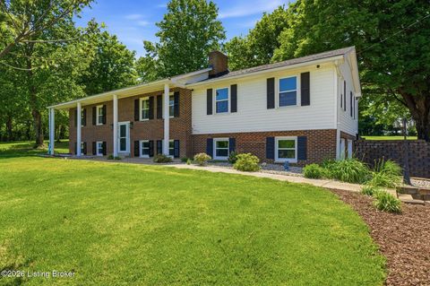Photo of 655 Bridgeport Rd, Frankfort, KY 40601 (MLS # 1717316)