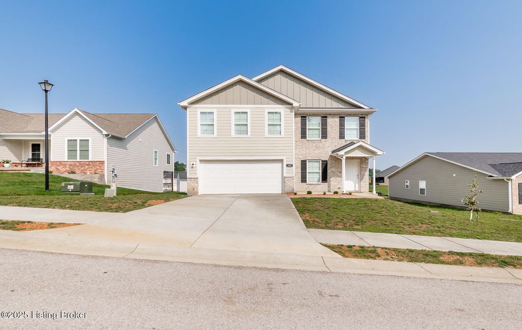 Photo of 109 Highpoint Ct, Elizabethtown, KY 42701 (MLS # 1705810)