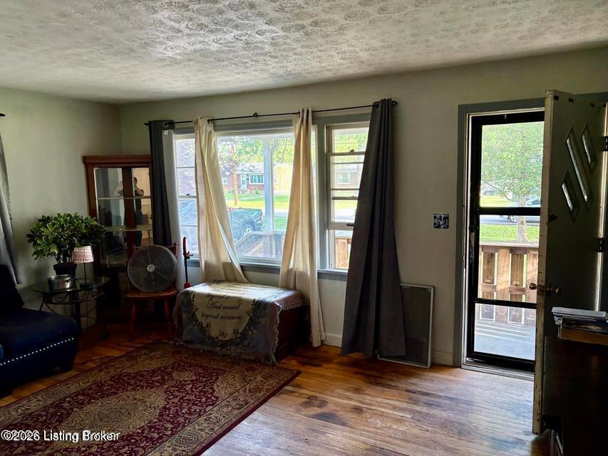 Photo of 2320 Donna Rd, Louisville, KY 40216 (MLS # 1727865)