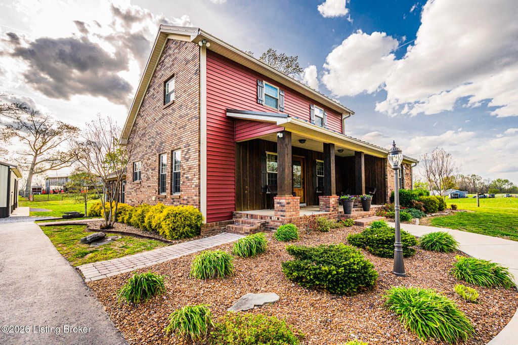 Photo of 1109B Halifax Rd, Scottsville, KY 42164 (MLS # 1714106)