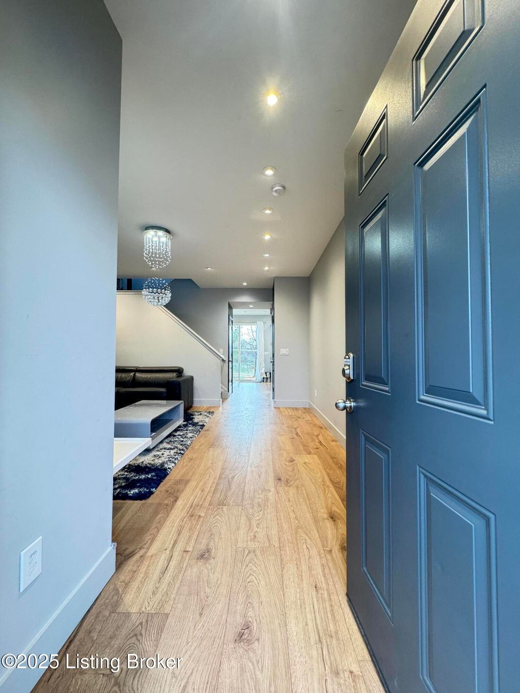 Photo of 3202 Cotton Ln, Jeffersonville, IN 47130 (MLS # 1705294)