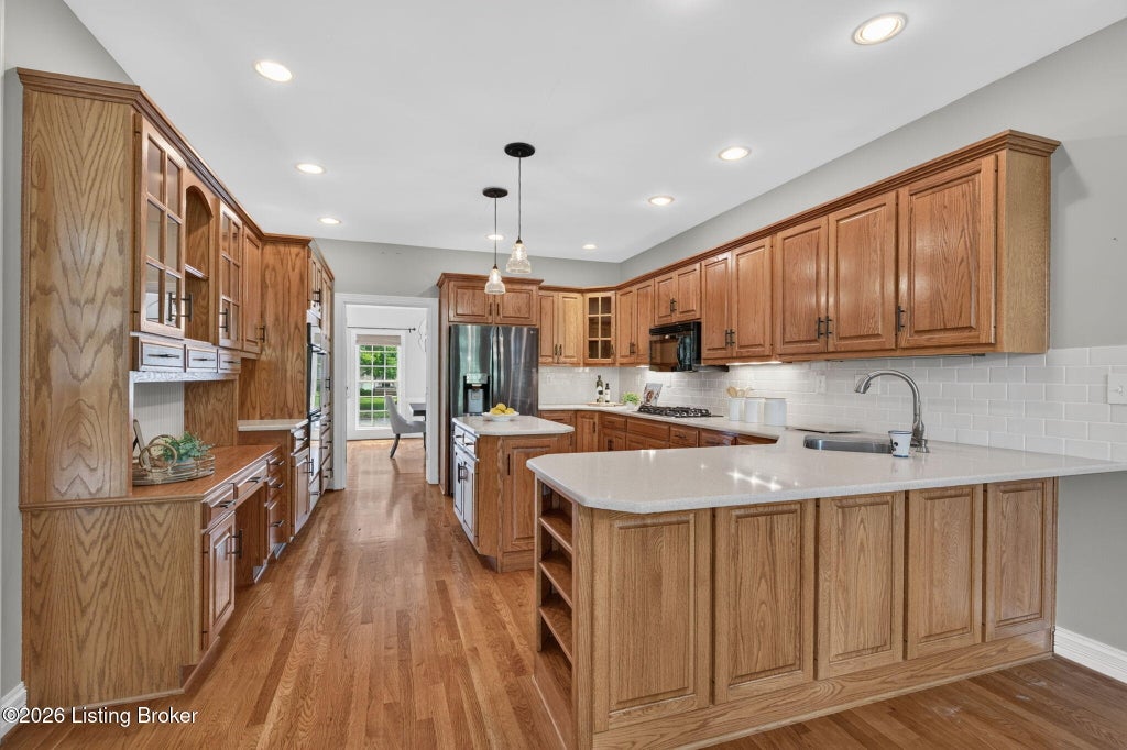 Photo of 6931 Windham Pkwy, Prospect, KY 40059 (MLS # 1732321)