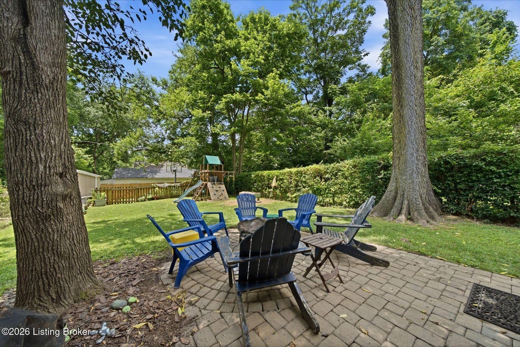 Photo of 320 S Bayly Ave, Louisville, KY 40206 (MLS # 1728432)