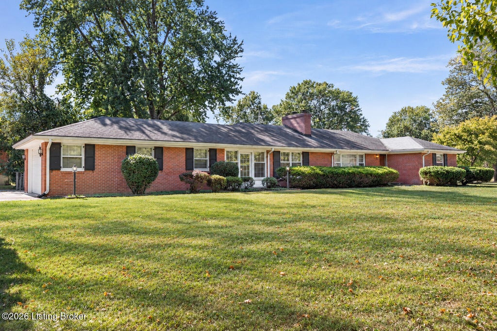 Photo of 222 Dorchester Rd, Louisville, KY 40223 (MLS # 1731724)