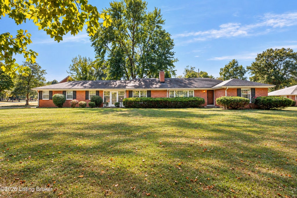 Photo of 222 Dorchester Rd, Louisville, KY 40223 (MLS # 1731724)