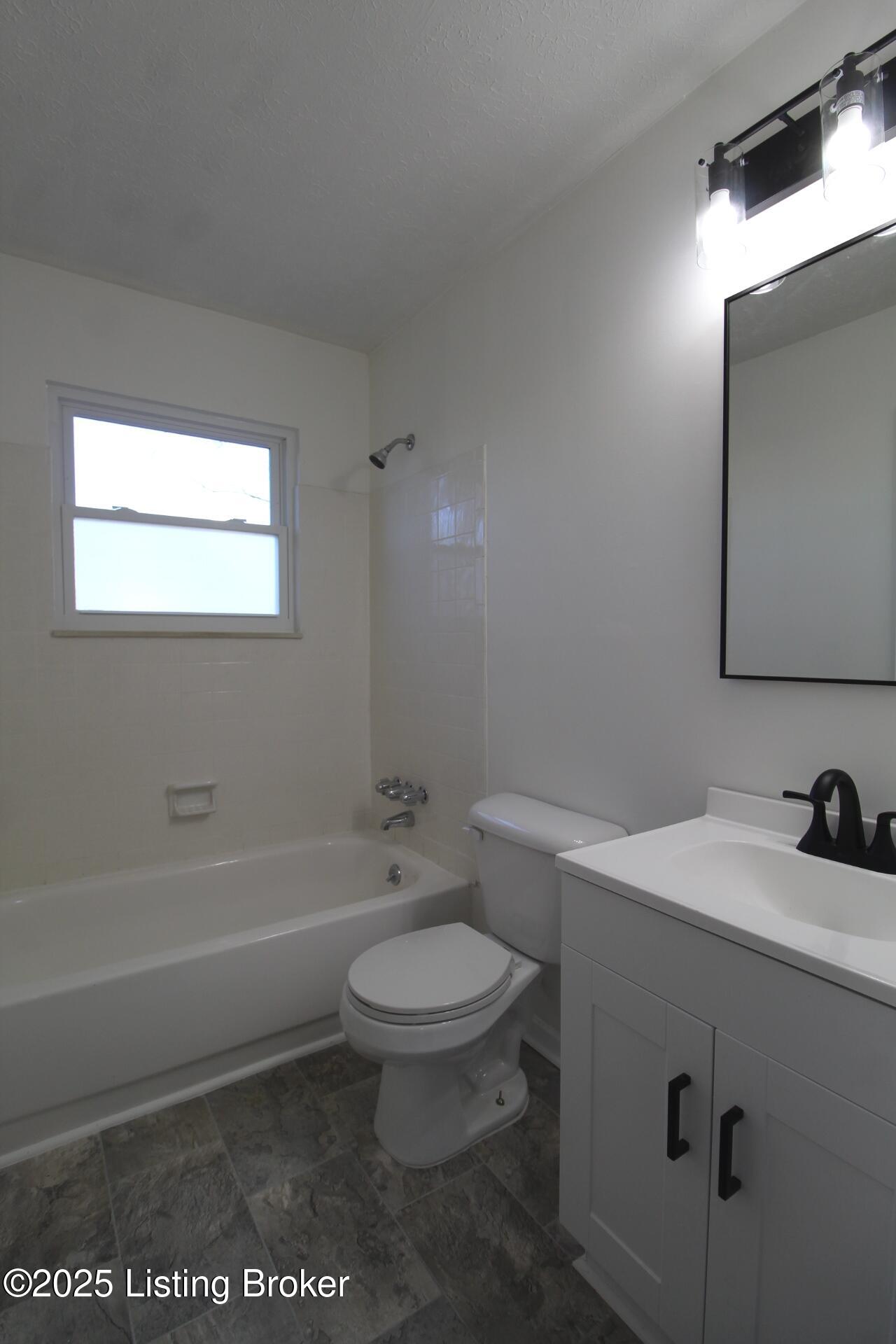 6911 Moorewick Way, Louisville, Pennsylvania image 33