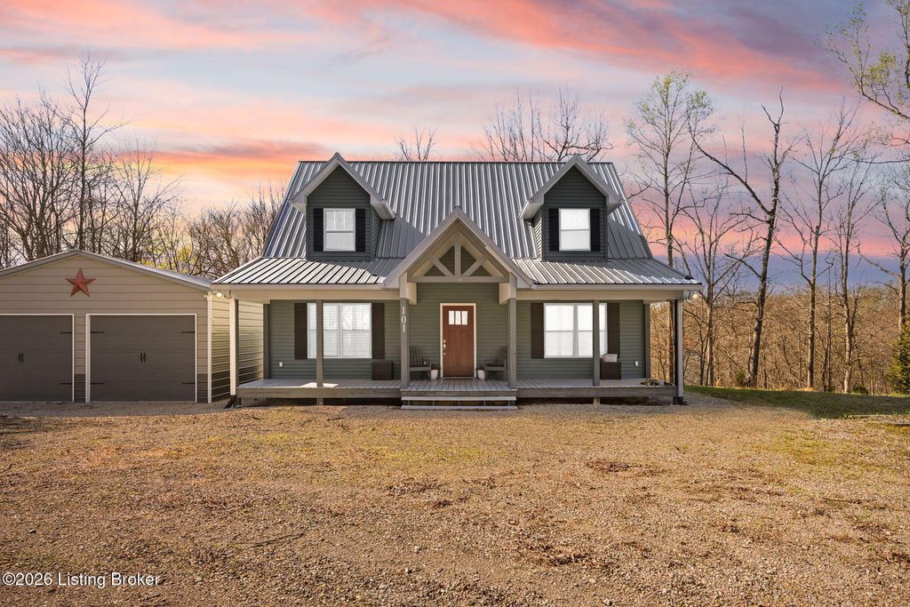 Photo of 101 Cherry Ln, Bee Spring, KY 42207 (MLS # 1714165)