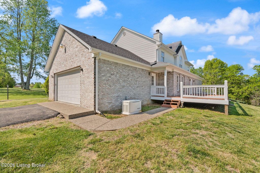 Photo of 228 Hunters Trace, Taylorsville, KY 40071 (MLS # 1715592)