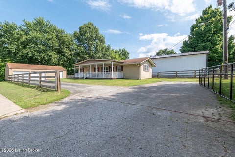 Homes For Sale - 78 Thorne Heights<br/> Eminence, KY 40019
