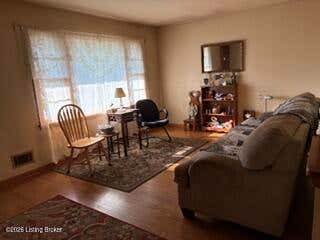 Photo of 10906 Albion Dr, Louisville, KY 40272 (MLS # 1726610)