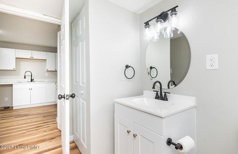 Tiny photo for 635 Lynn St, Louisville, KY 40217 (MLS # 1709743)