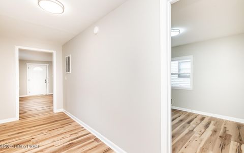 Tiny photo for 635 Lynn St, Louisville, KY 40217 (MLS # 1709743)