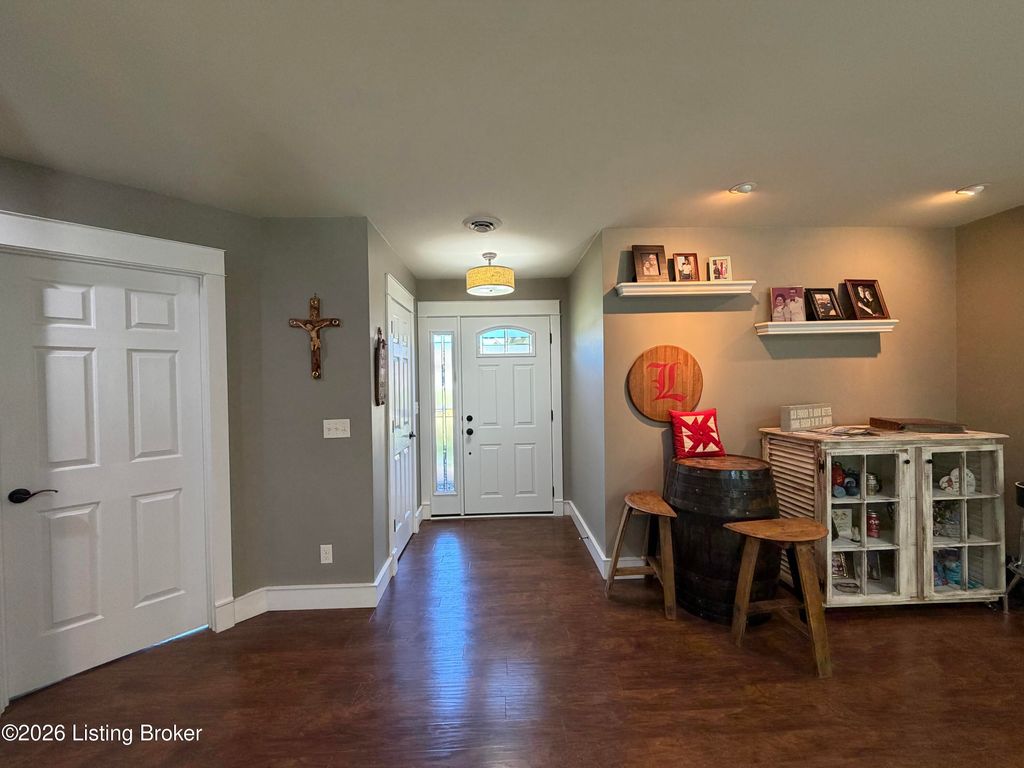 Photo of 2812 Oakwood Dr, Bardstown, KY 40004 (MLS # 1716853)