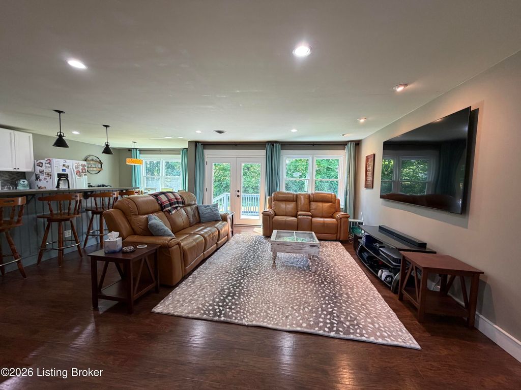 Photo of 2812 Oakwood Dr, Bardstown, KY 40004 (MLS # 1716853)
