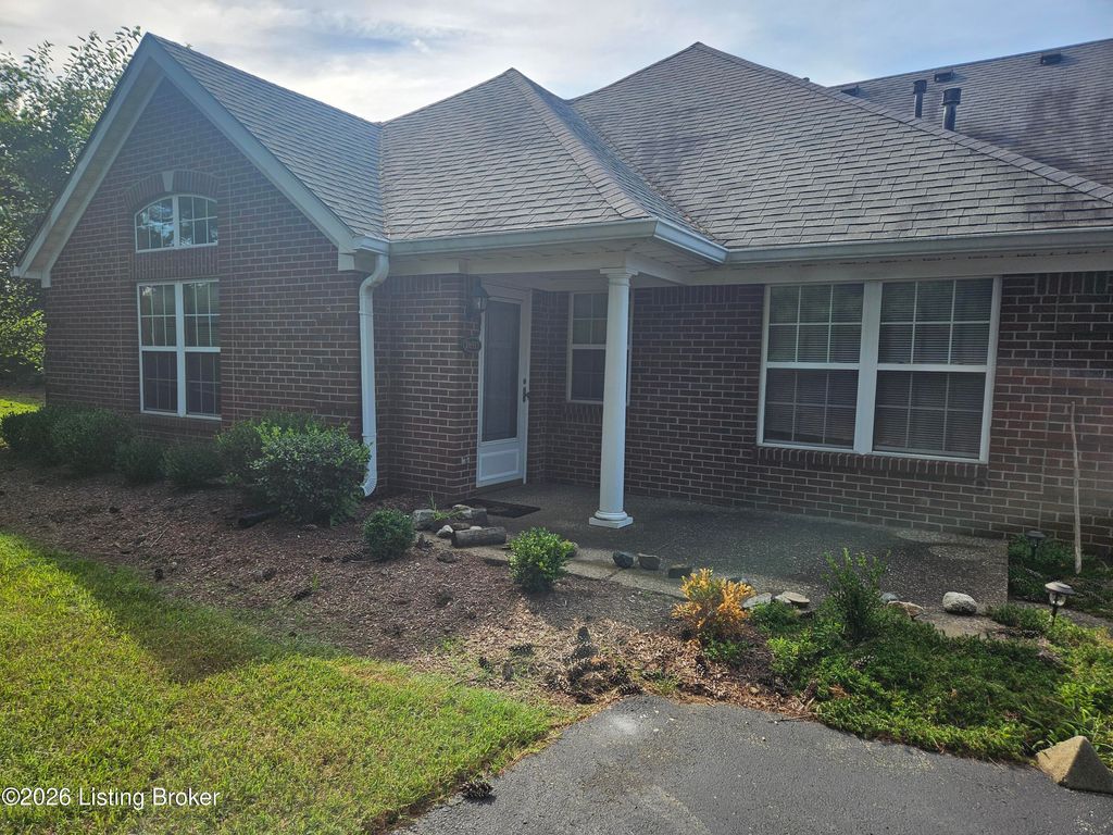 Photo of 10517 Wemberley Hill Blvd, Louisville, KY 40241 (MLS # 1724314)