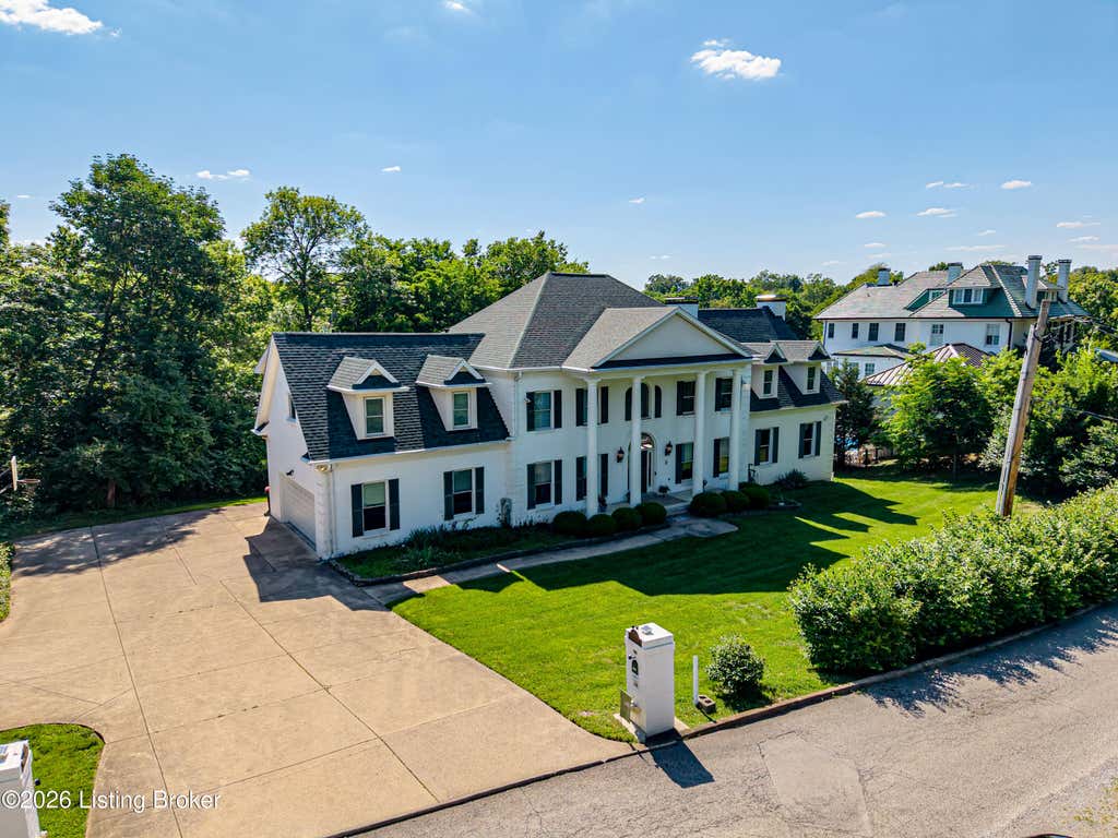 Photo of 1730 Cherokee Terrace, Louisville, KY 40205 (MLS # 1726809)
