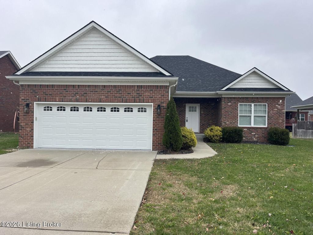 Photo of 268 Fernwood Dr, Mt Washington, KY 40047 (MLS # 1707357)
