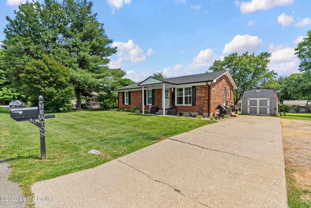 Photo of 49 Grant Ave, Bardstown, KY 40004 (MLS # 1717564)