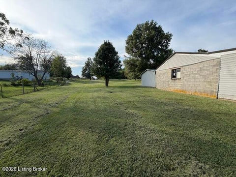 Tiny photo for 125 Rustic Ln, Shepherdsville, KY 40165 (MLS # 1729704)
