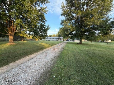 Photo of 125 Rustic Ln, Shepherdsville, KY 40165 (MLS # 1729704)