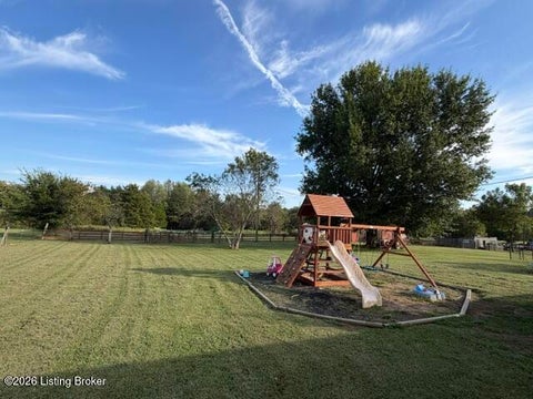 Tiny photo for 125 Rustic Ln, Shepherdsville, KY 40165 (MLS # 1729704)