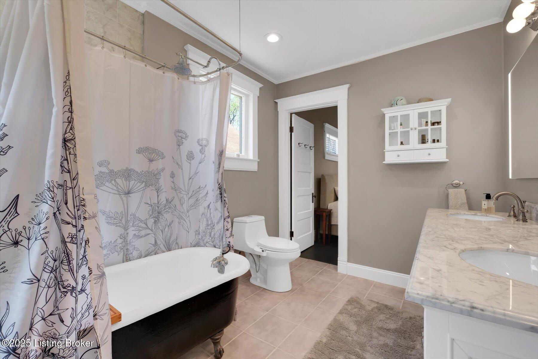 2351 Payne St, Louisville, Kentucky image 38