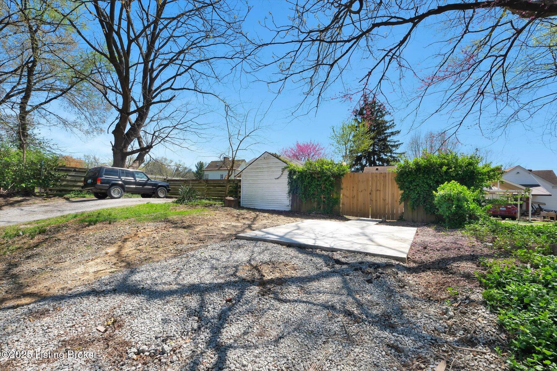 2351 Payne St, Louisville, Kentucky image 46
