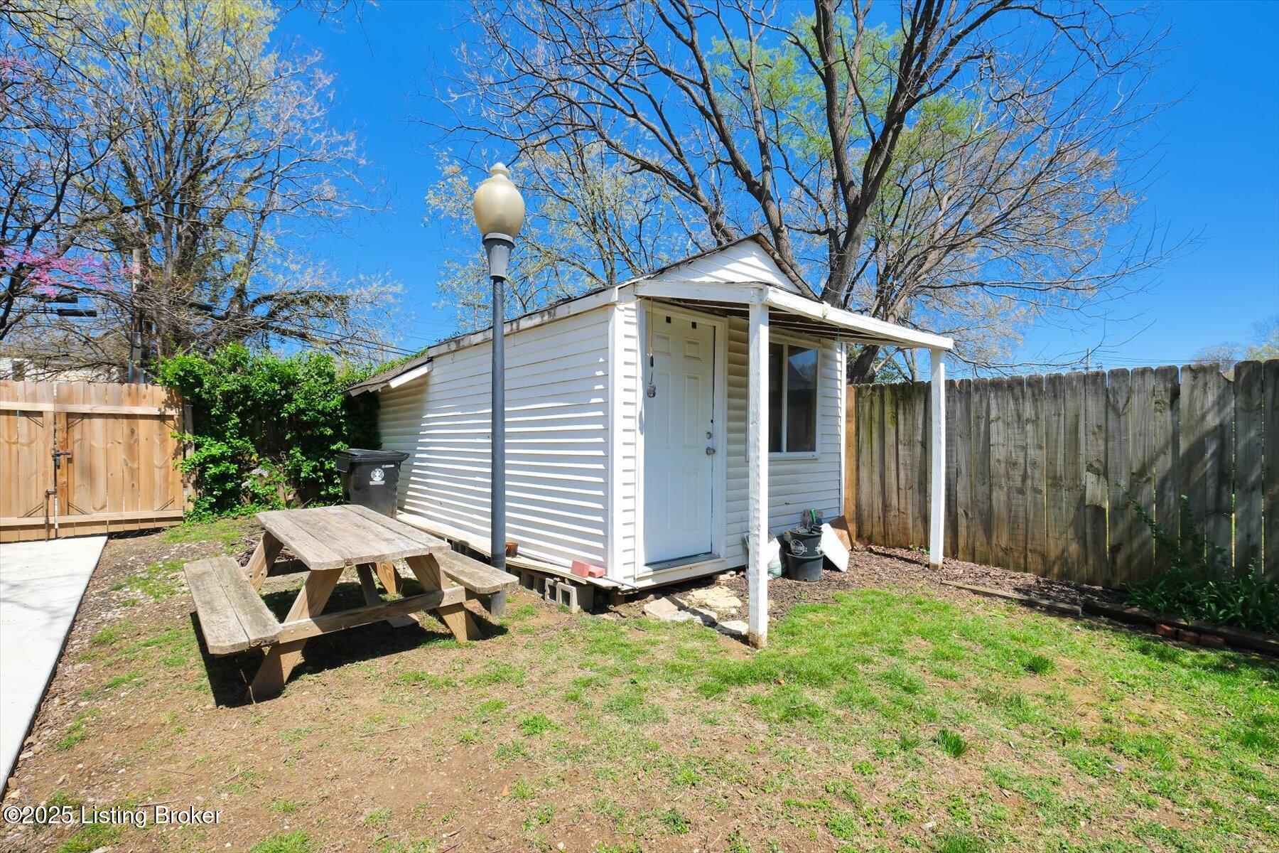 2351 Payne St, Louisville, Kentucky image 19