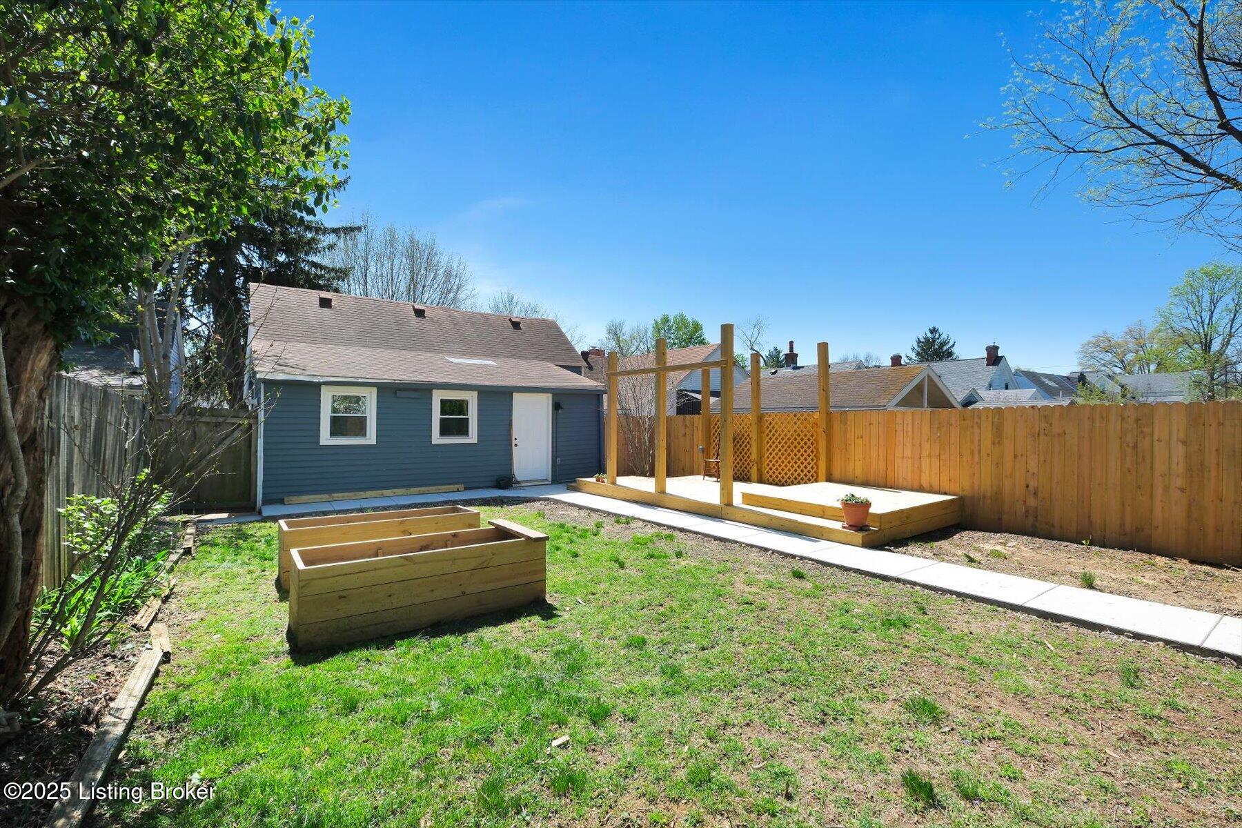 2351 Payne St, Louisville, Kentucky image 45