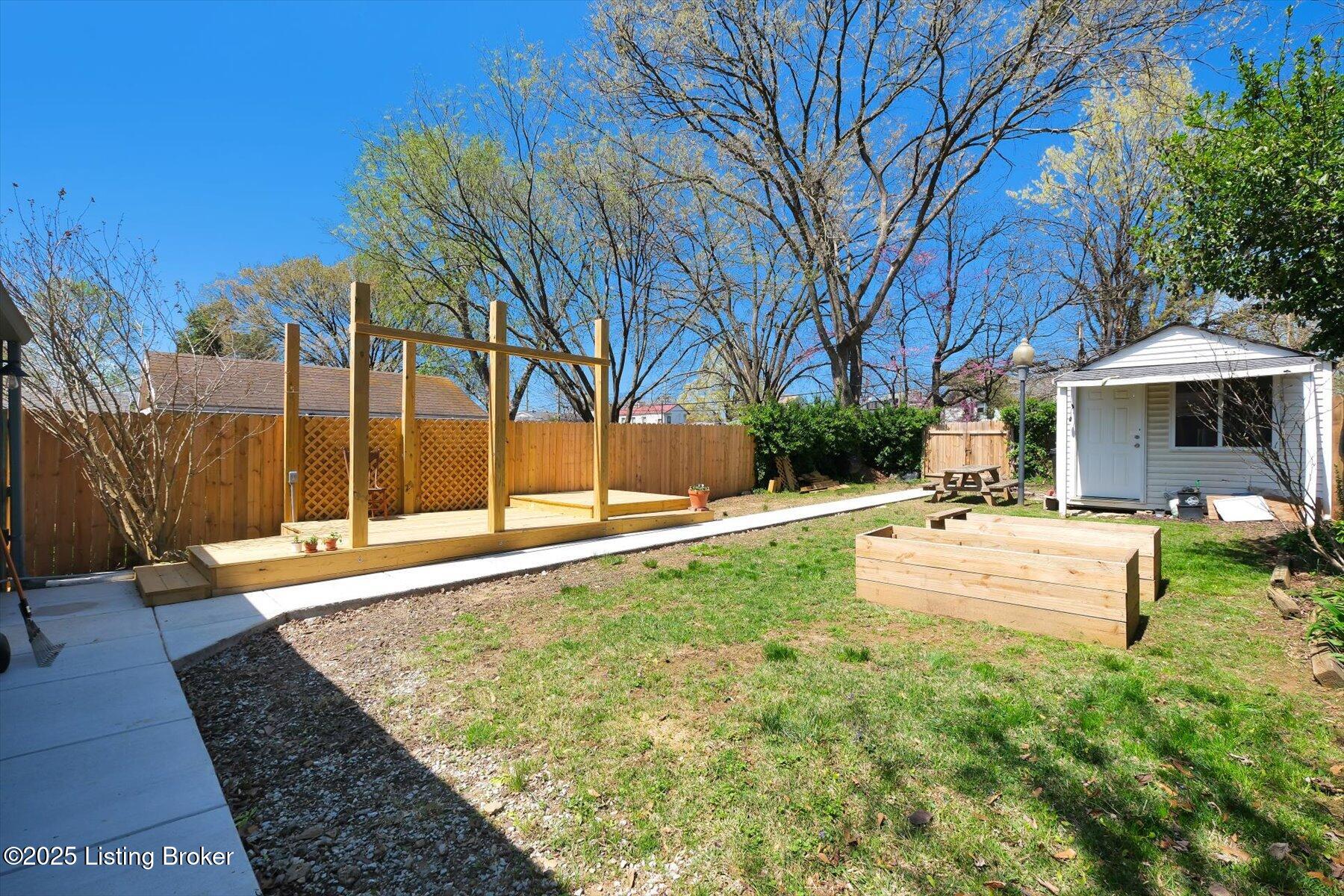 2351 Payne St, Louisville, Kentucky image 40