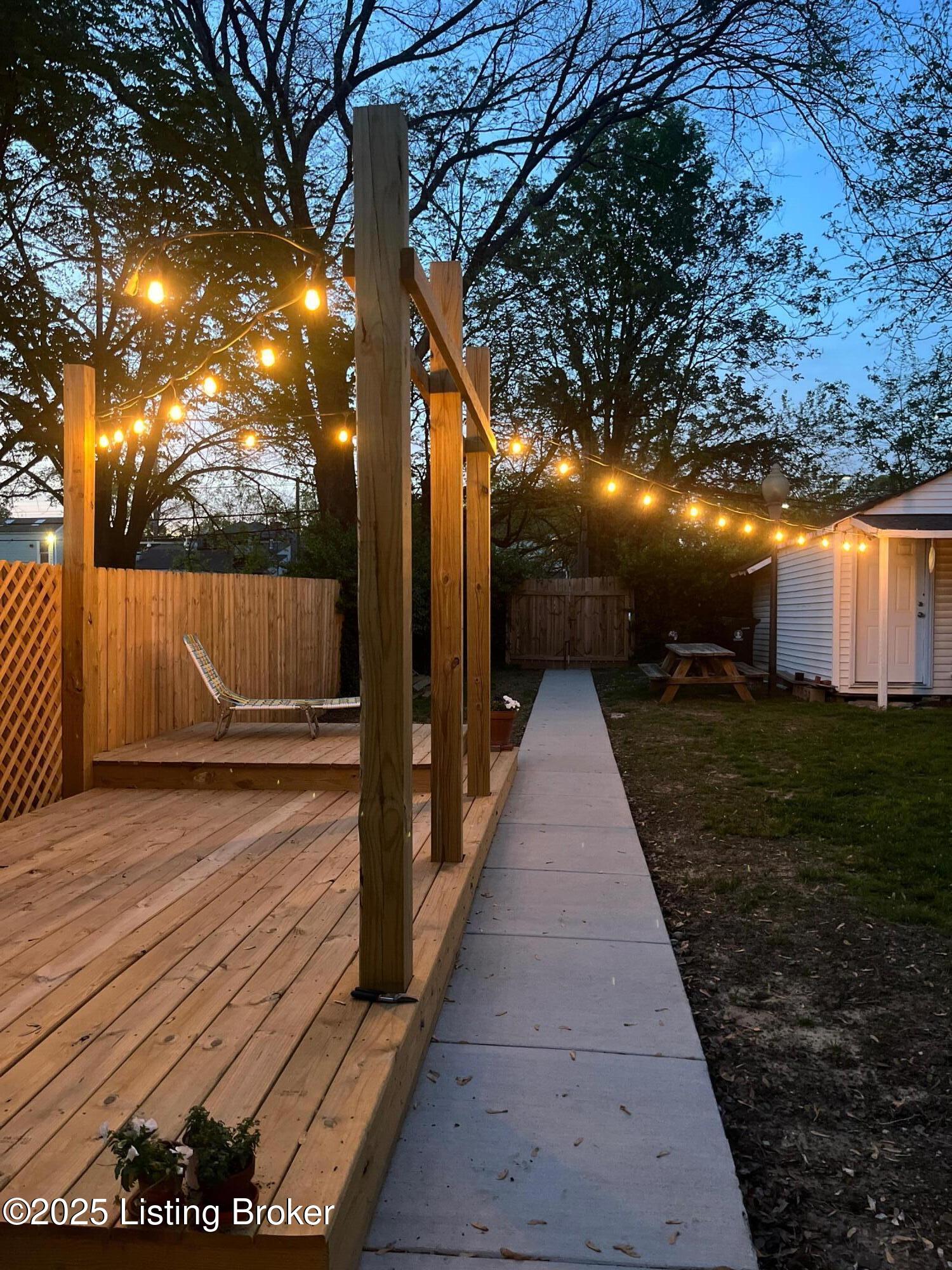 2351 Payne St, Louisville, Kentucky image 39