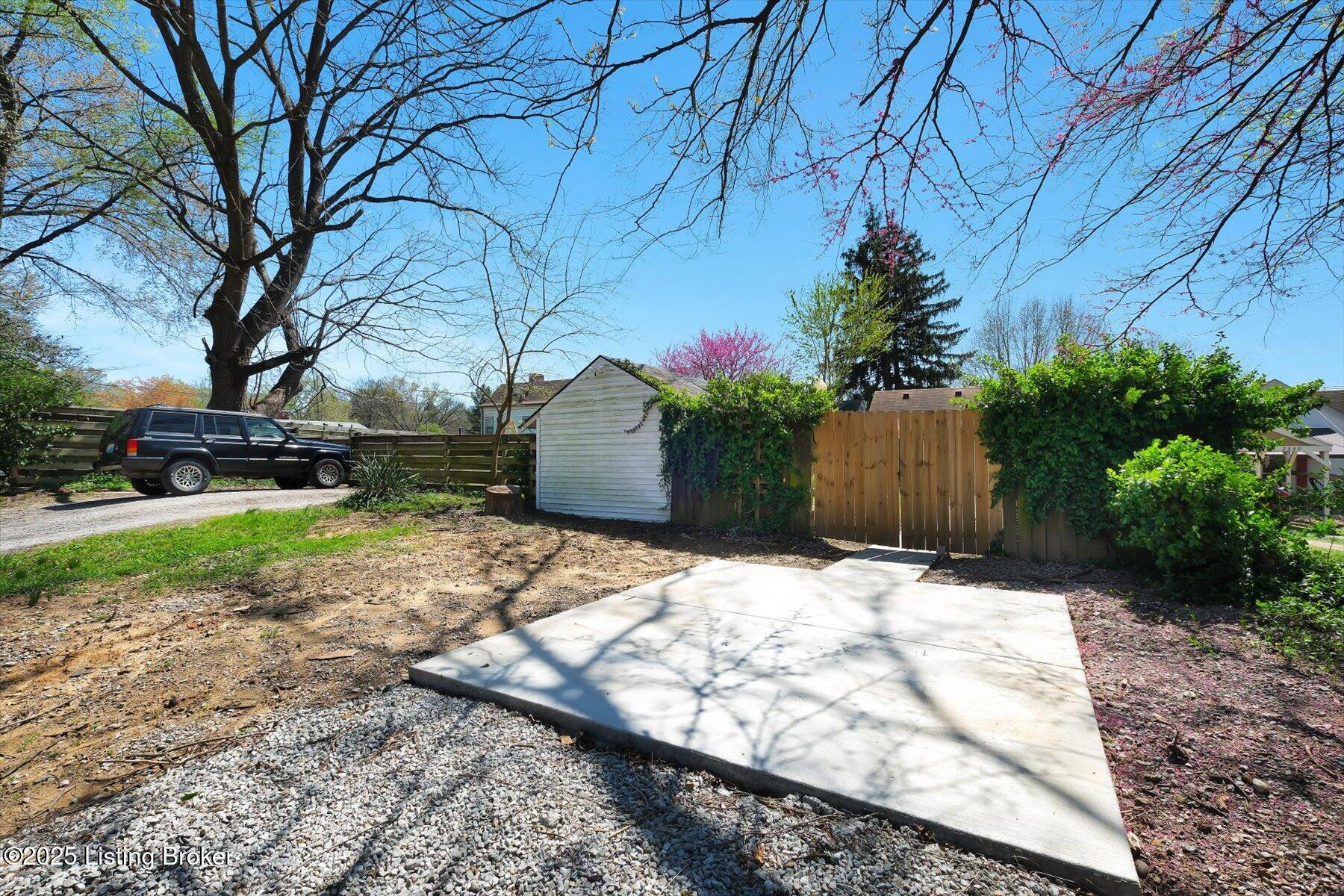 2351 Payne St, Louisville, Kentucky image 48
