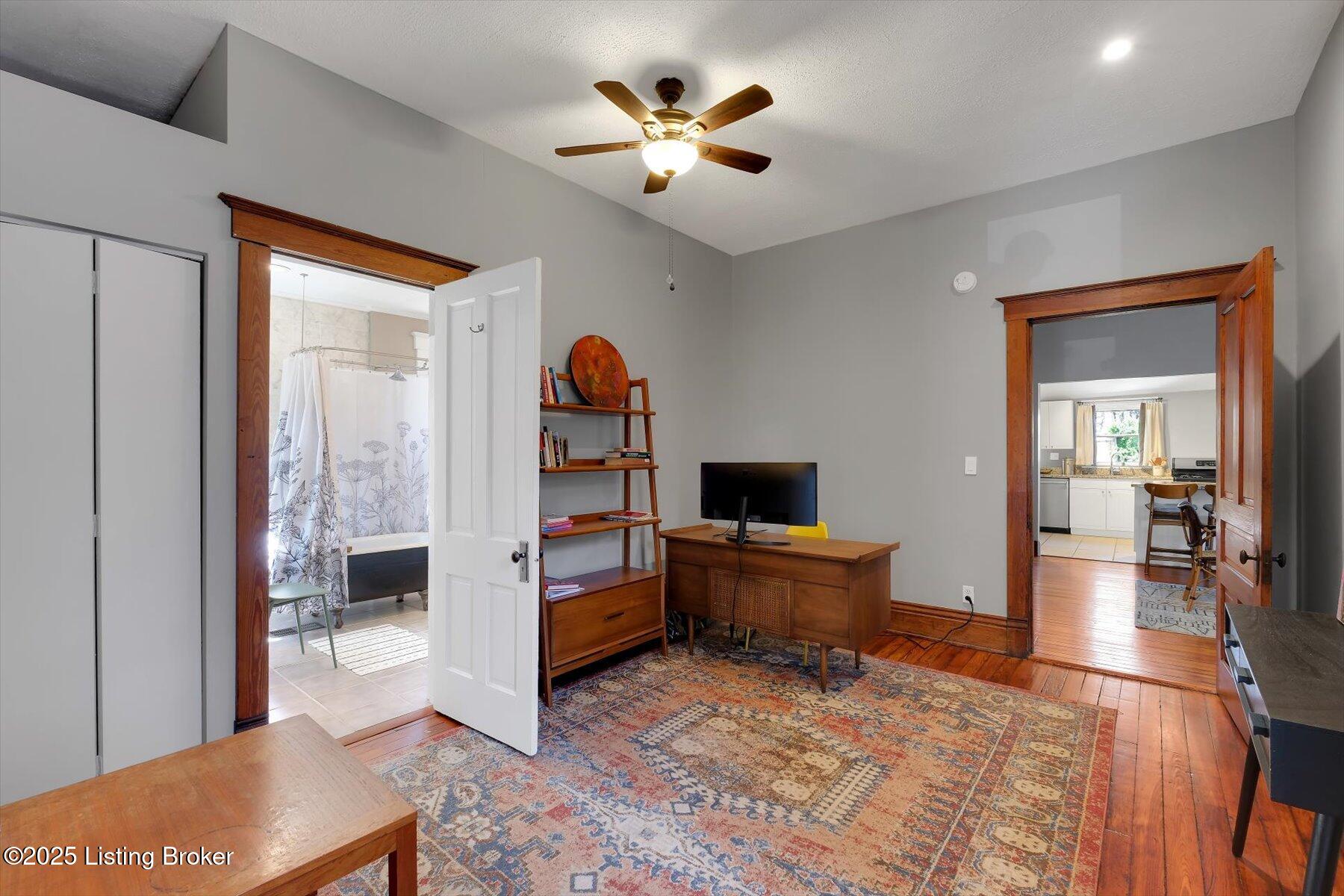 2351 Payne St, Louisville, Kentucky image 28
