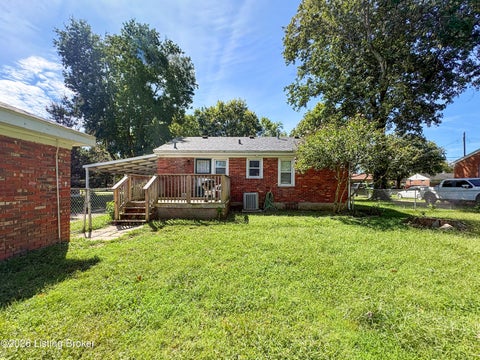 Tiny photo for 2005 Dixie Garden Dr, Louisville, KY 40272 (MLS # 1730254)