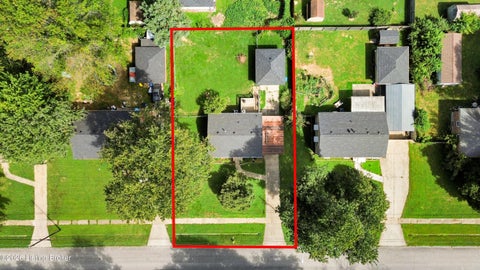 Tiny photo for 2005 Dixie Garden Dr, Louisville, KY 40272 (MLS # 1730254)