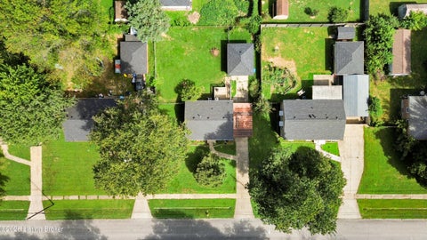Tiny photo for 2005 Dixie Garden Dr, Louisville, KY 40272 (MLS # 1730254)