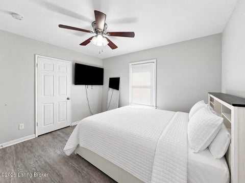 Tiny photo for 2005 Dixie Garden Dr, Louisville, KY 40272 (MLS # 1730254)