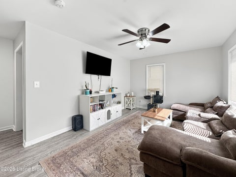 Tiny photo for 2005 Dixie Garden Dr, Louisville, KY 40272 (MLS # 1730254)