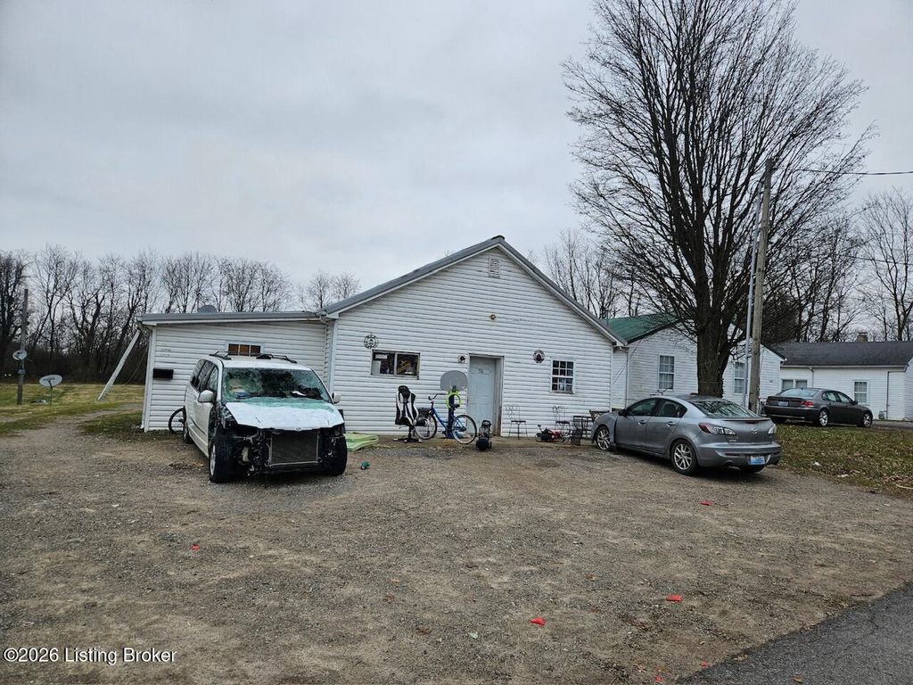 Photo of 316 Sulphur Ave, Eminence, KY 40019 (MLS # 1706413)