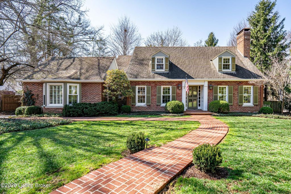 Photo of 450 Swing Ln, Louisville, KY 40207 (MLS # 1710544)