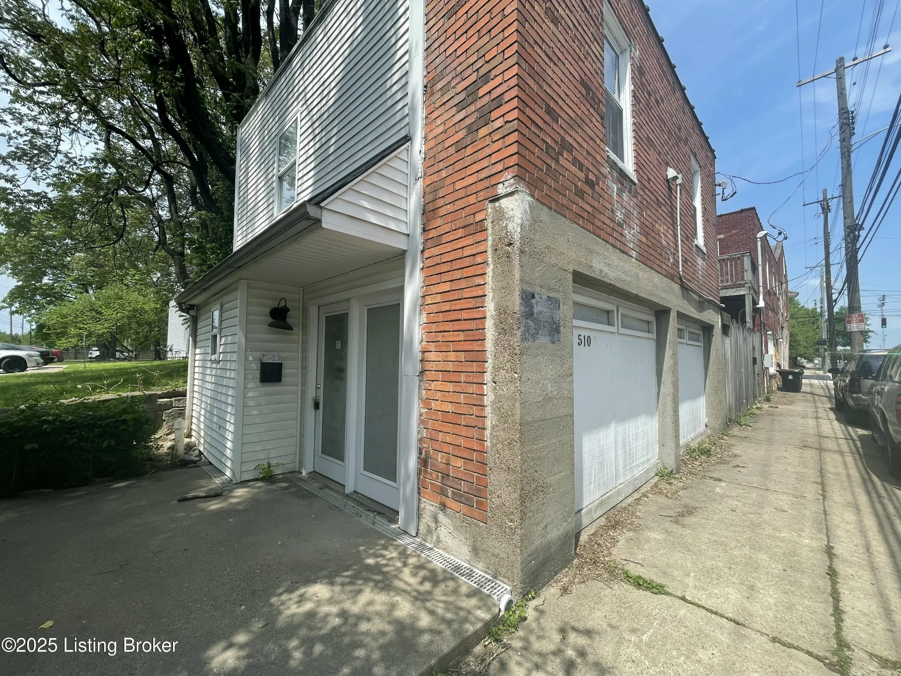 Louisville, Kentucky 40203, United States, 2 Bedrooms Bedrooms, ,2 BathroomsBathrooms,Residential,Active,152583