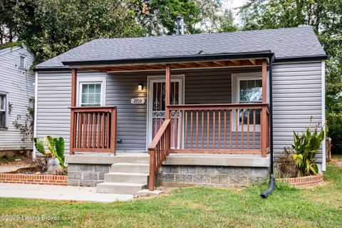 Photo of 2709 Algonquin Pkwy, Louisville, KY 40210 (MLS # 1704523)