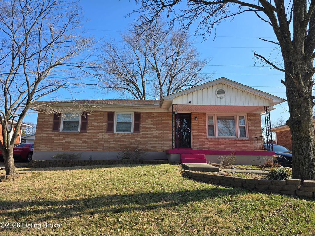 Photo of 6811 Copra Ln, Louisville, KY 40219 (MLS # 1706656)