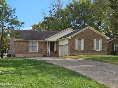 Photo of 7204 Ben Franklin Ct, Louisville, KY 40214 (MLS # 1707618)