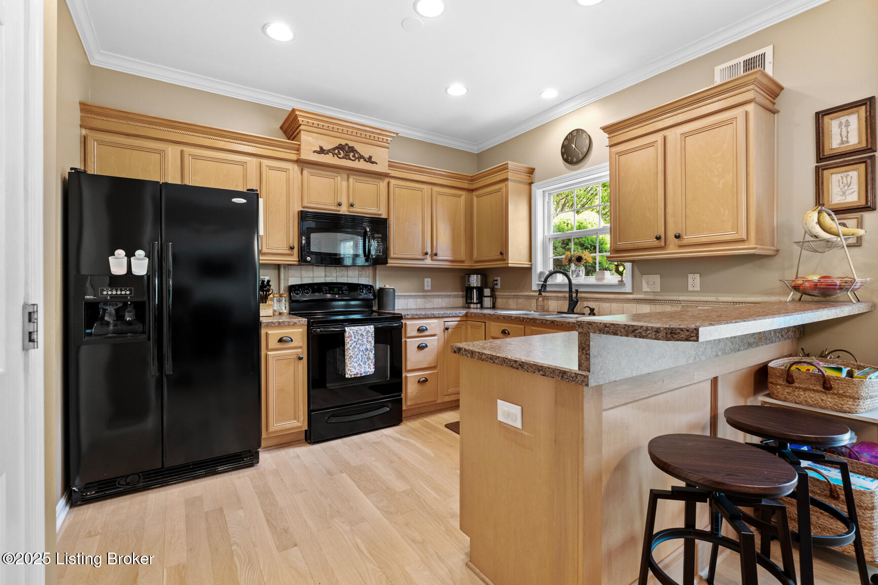 13710 Saddlecreek Dr, Louisville, Pennsylvania image 3