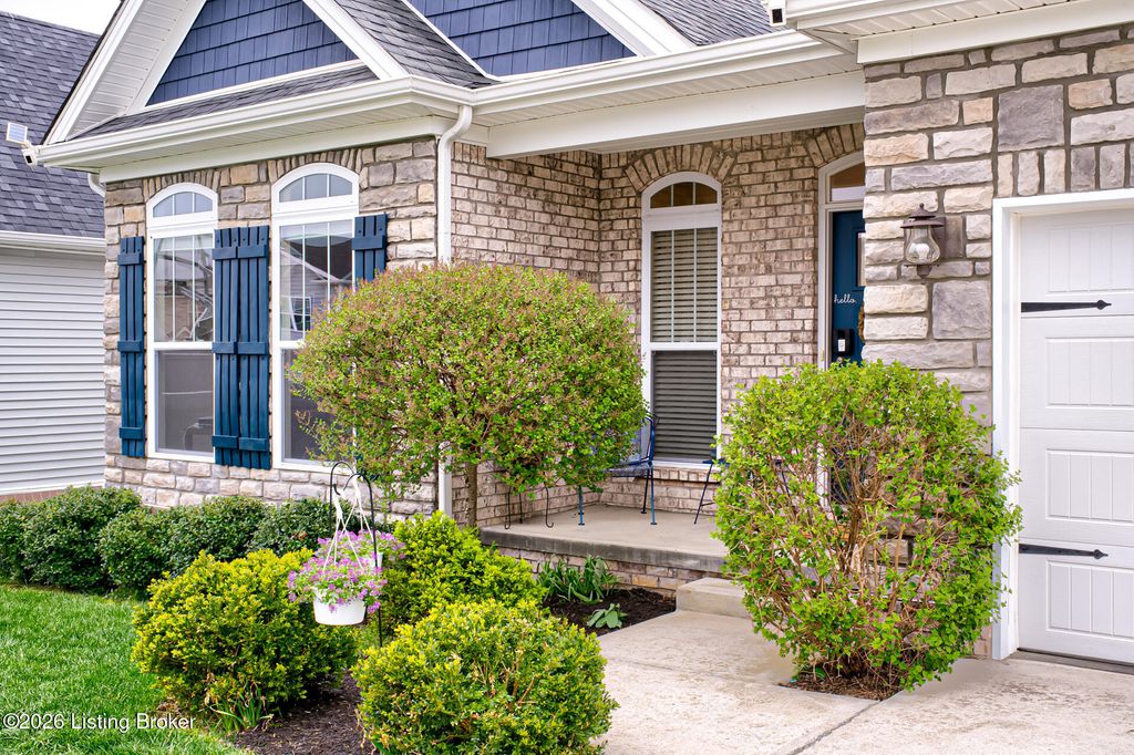 Photo of 736 Copley Pointe Dr, Richmond, KY 40475 (MLS # 1714111)